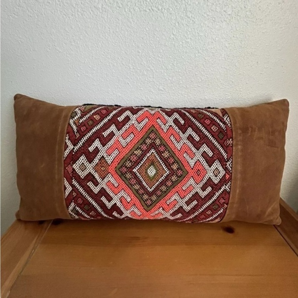 Handmade Moroccan Berber Pillow With Suede By‎ Berberology